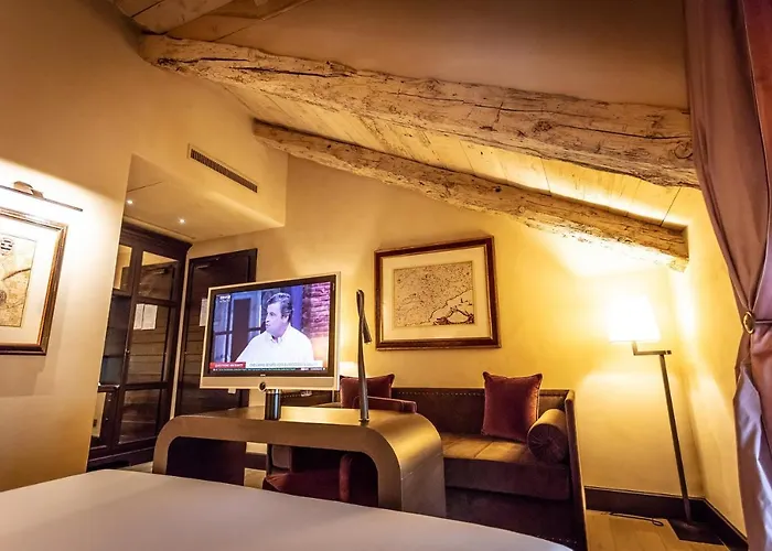 Palazzo Righini Отель Фоссано