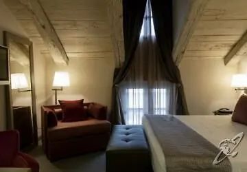 Palazzo Righini Отель Фоссано